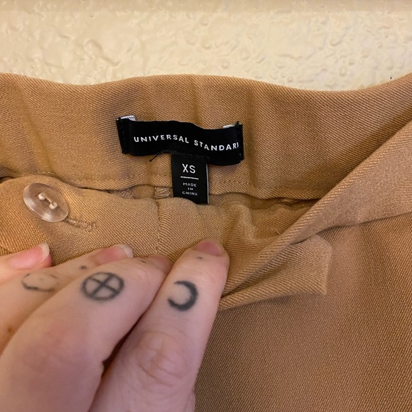 EUC Universal Standard All Day Cigarette Pants - Picture 4 of 4